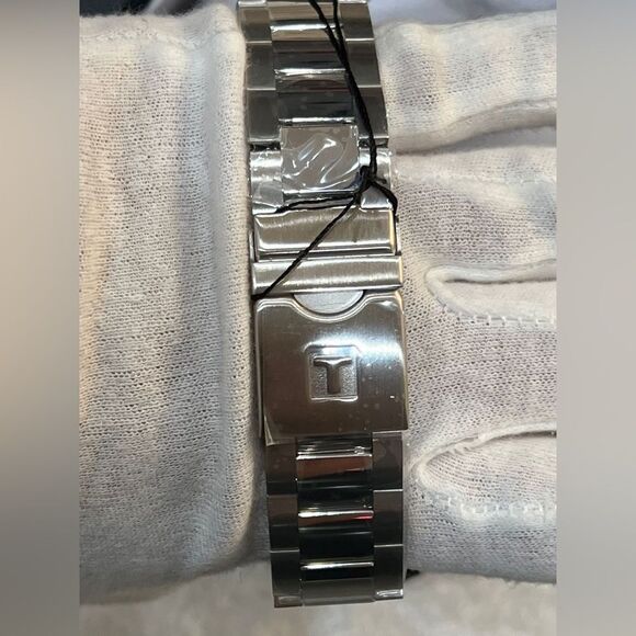 NIB Green Seaster Tissot Watch - Picture 4 of 13